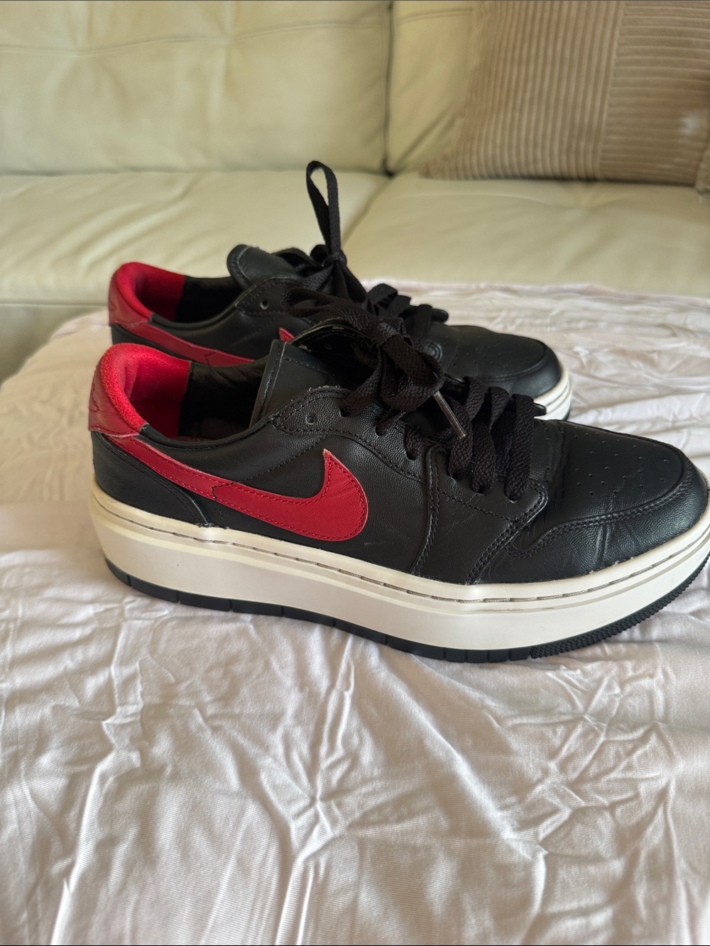 Nike Black & Red Platform Low-Top Sneakers size 10